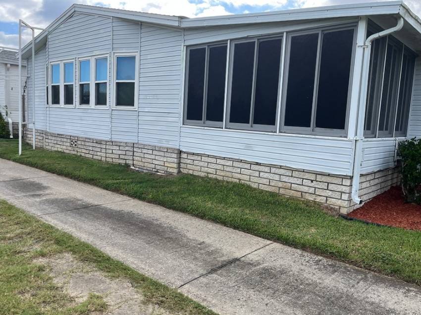 1284 Las Brisas Lane a Winter Haven, FL Mobile or Manufactured Home for Sale